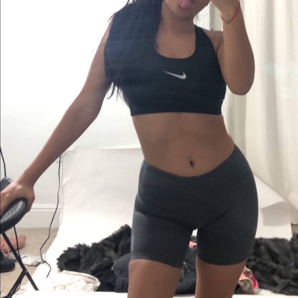REEBOK GREY SHORTS